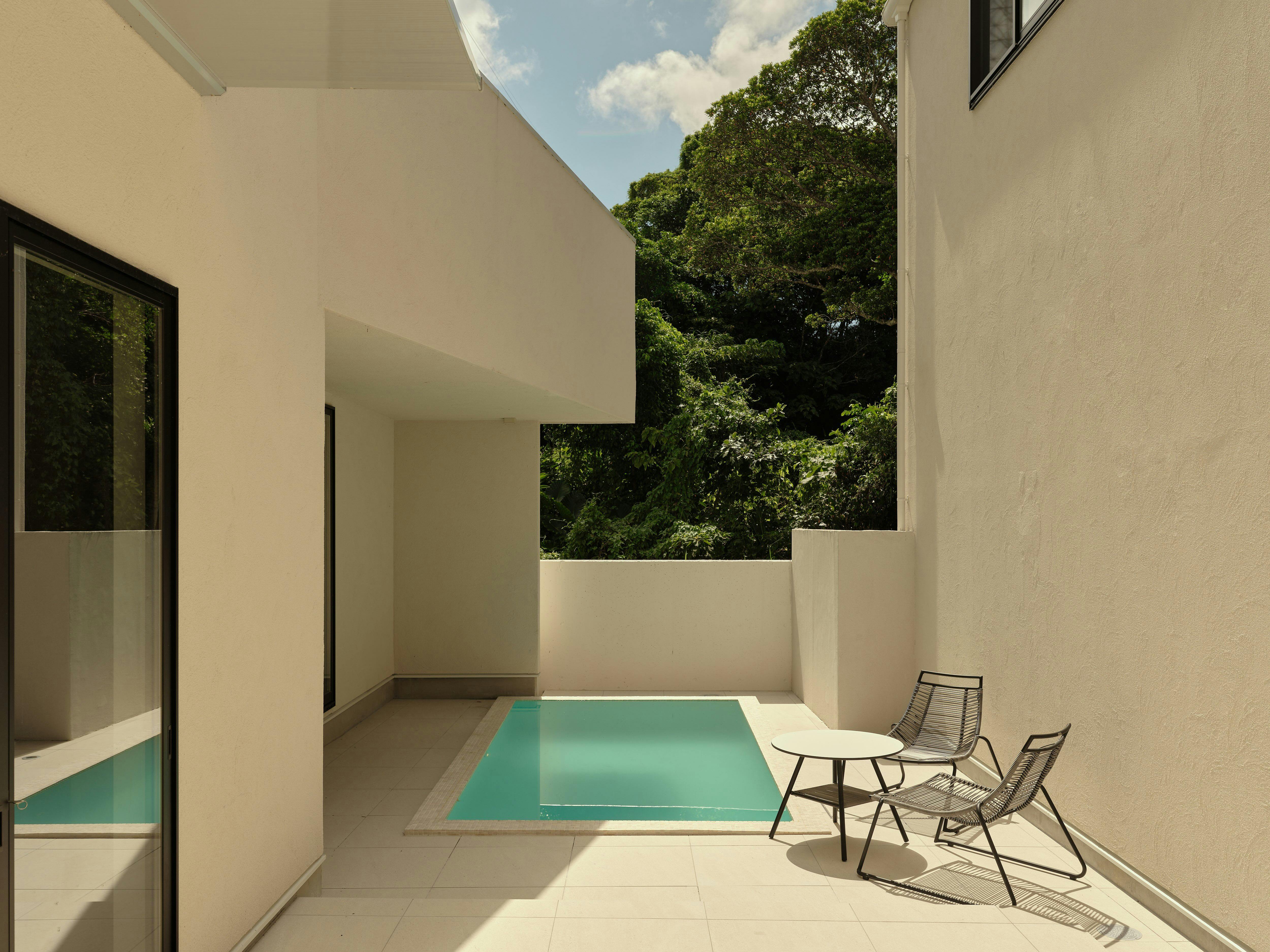 URUUMI ONNA POOL VILLA