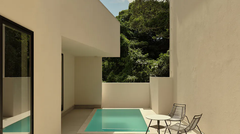 URUUMI ONNA POOL VILLA