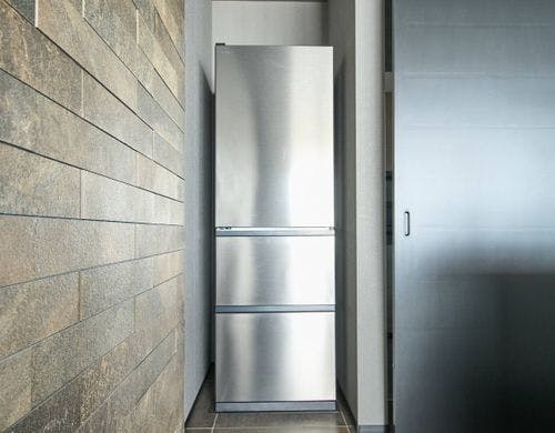 キッチン：冷蔵庫