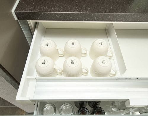 キッチン備品：カップ