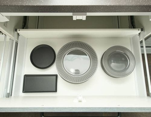 キッチン備品：お皿