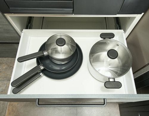 キッチン備品：鍋類