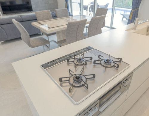 102号室　温水式プライベートプール