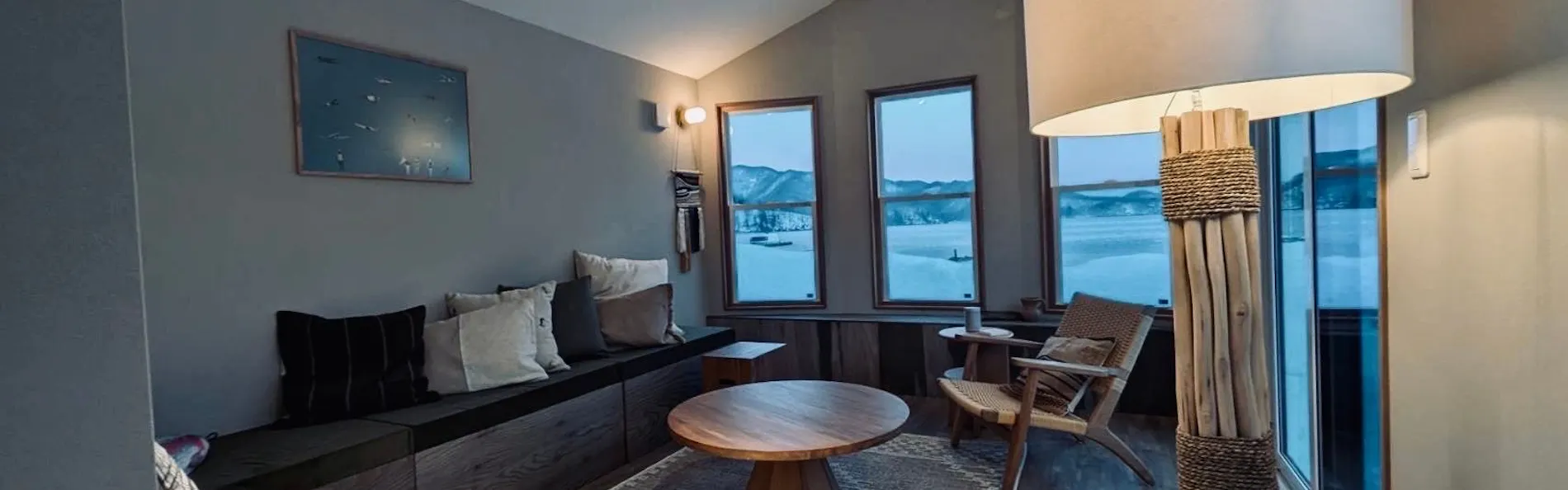 The lake Side Inn