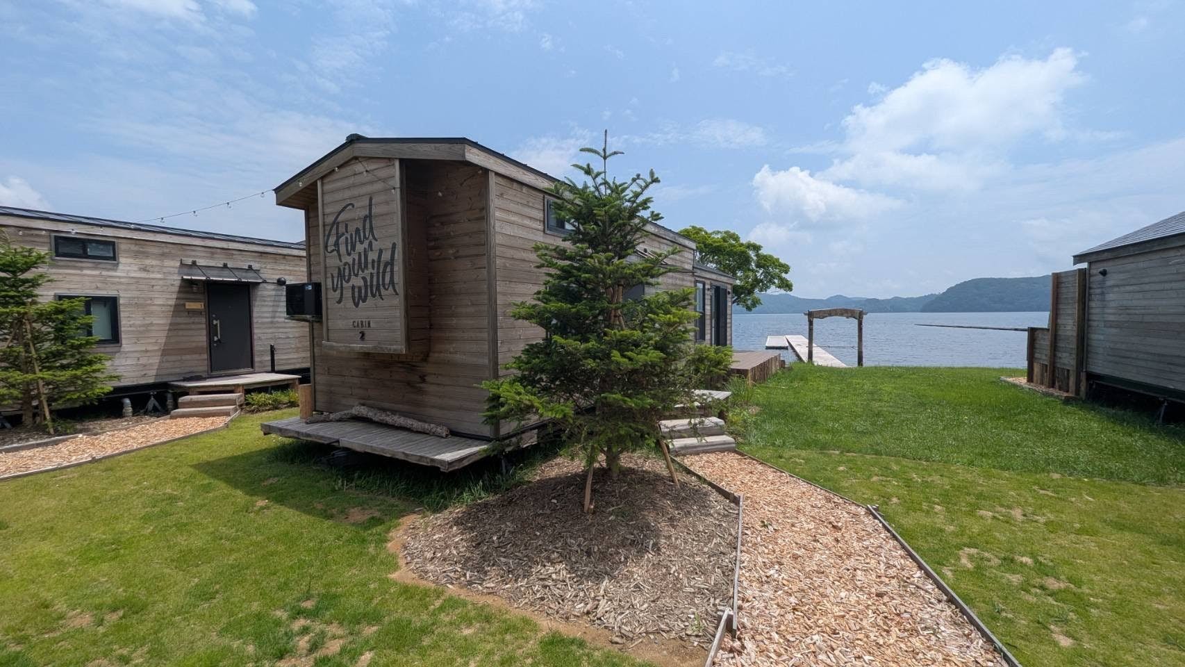 The lake Side Inn