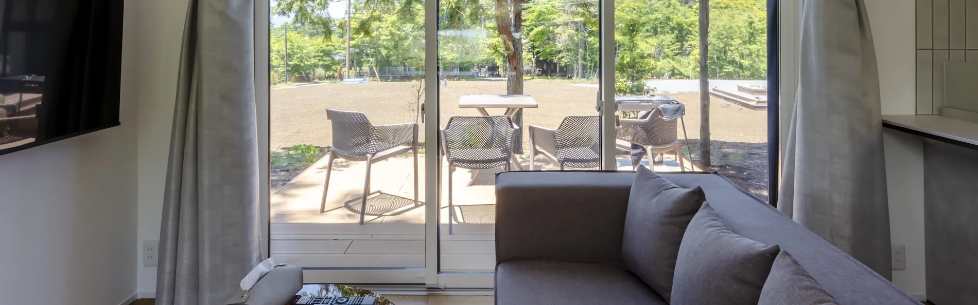 Hours Villa 富嶺