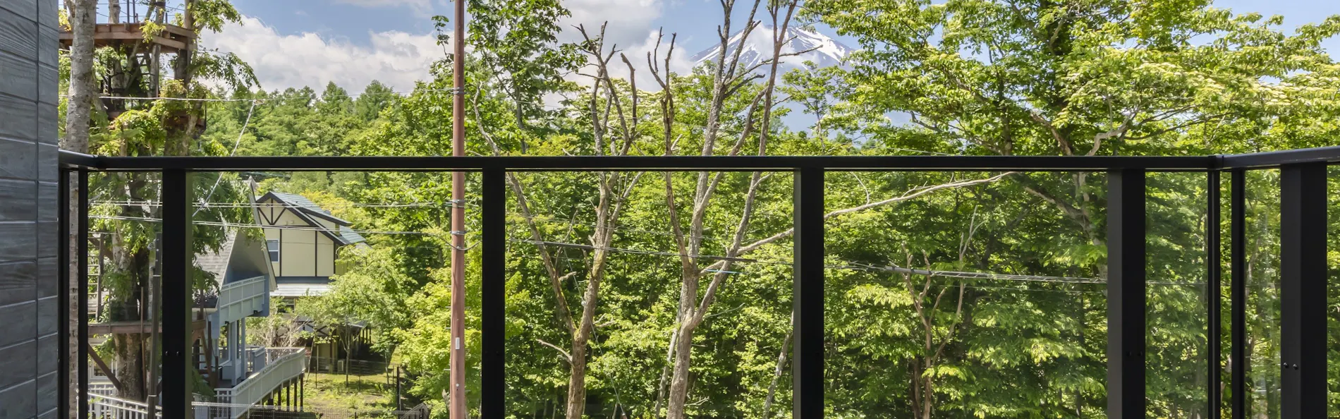 Hours Villa 富嶺