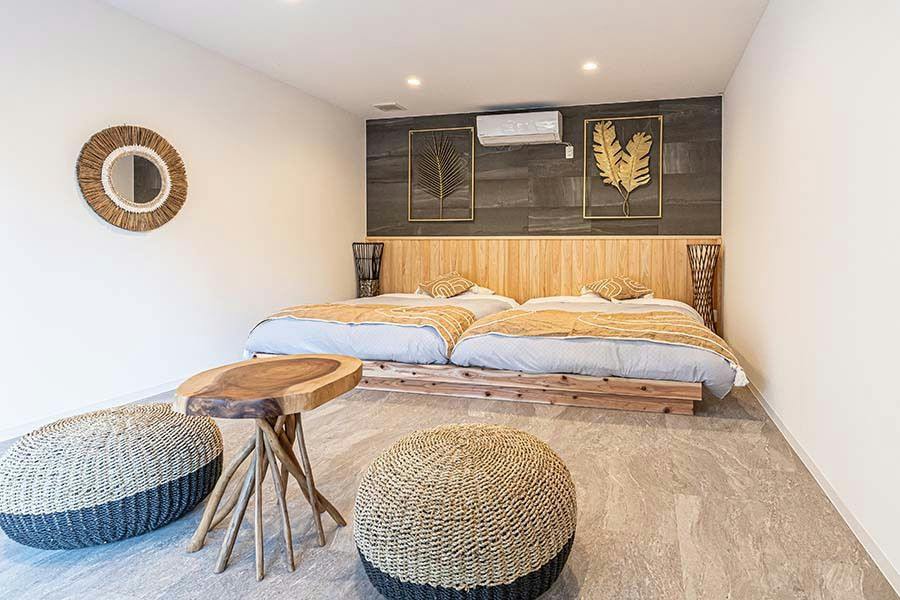 Room1