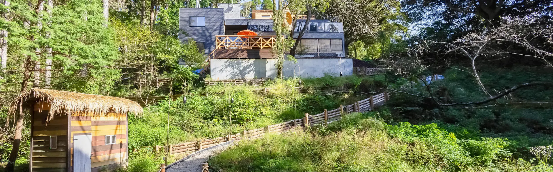 VILLA LAGI