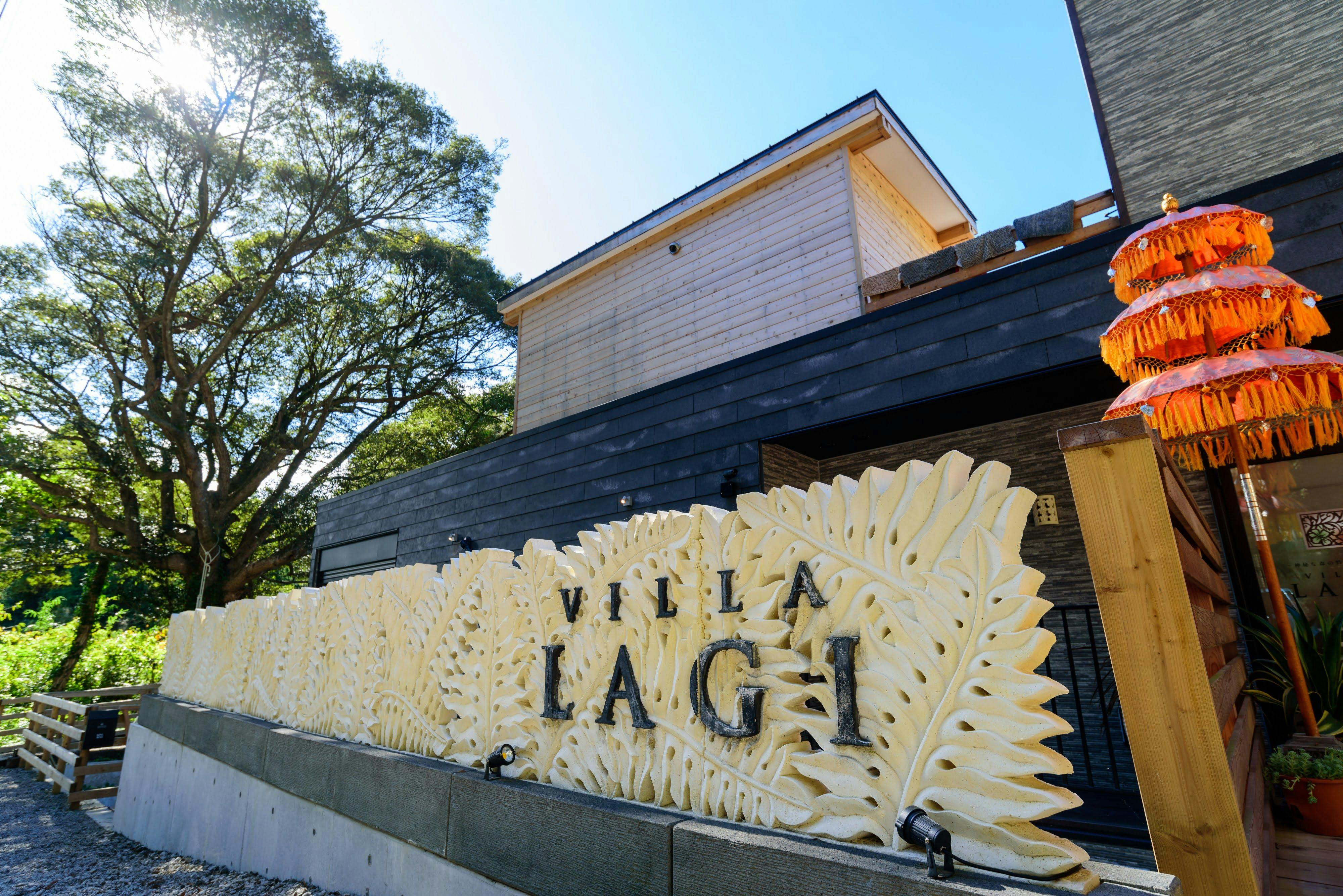 VILLA LAGI
