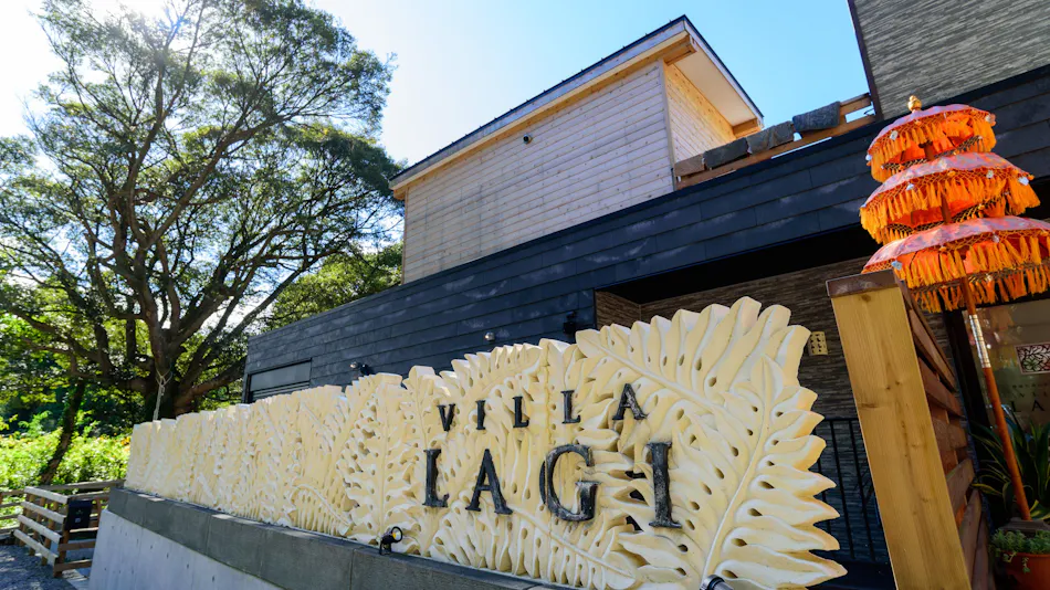 VILLA LAGI