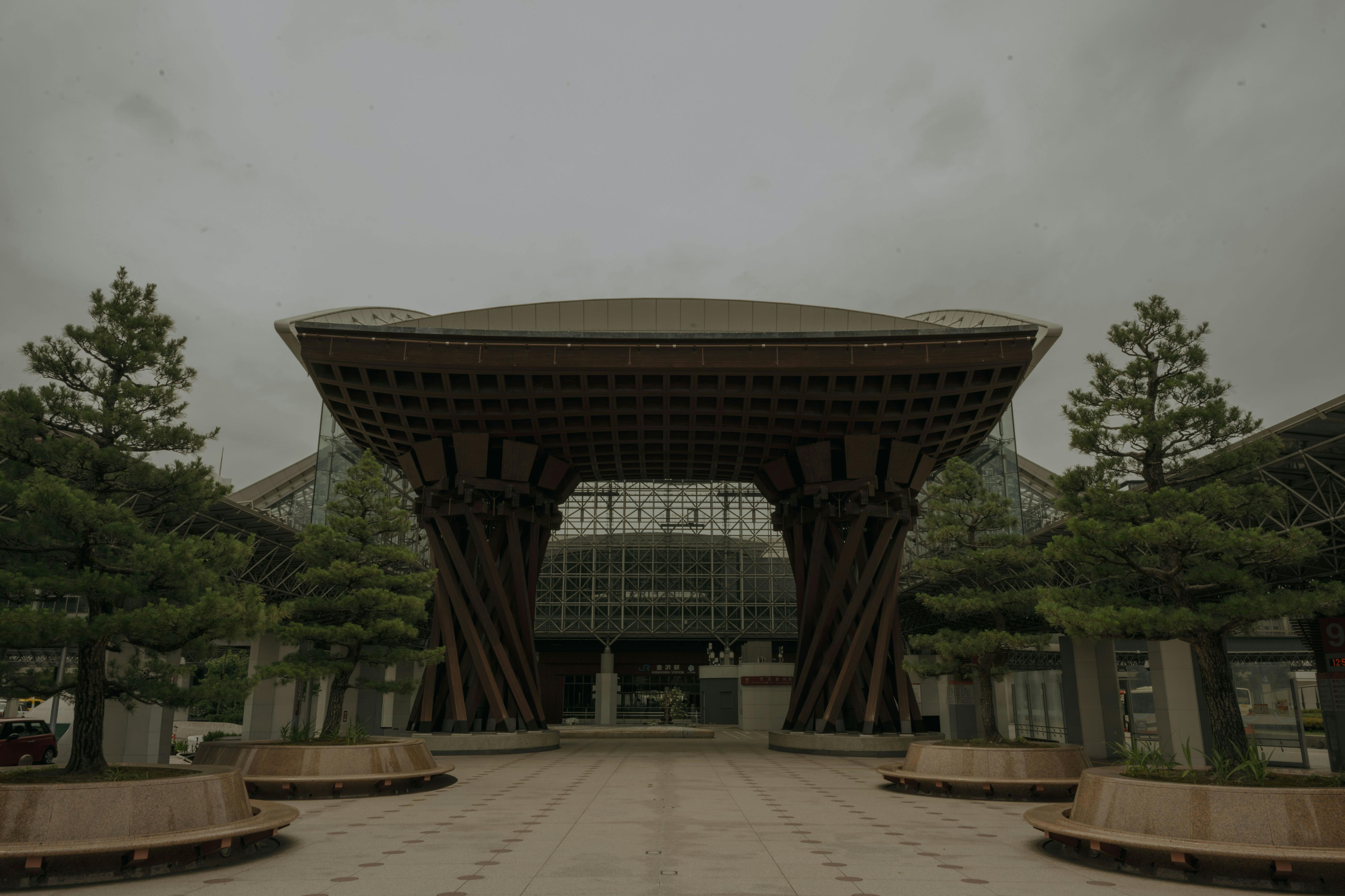金沢駅 鼓門