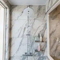 シャワー