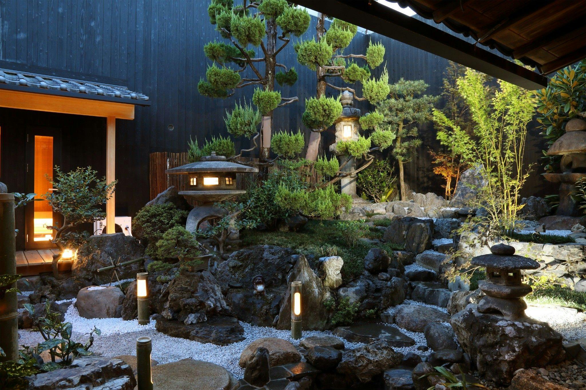庭園夜景