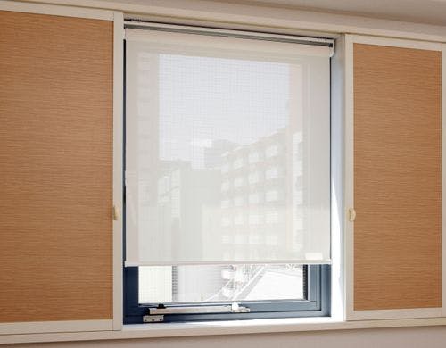 【客室備品】ロールカーテン