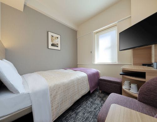 【セミダブルルーム】ベッド・ミニデスク