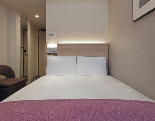 【セミダブルルーム】ベッド