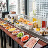 บุฟเฟต์ชั้นบนสุดพร้อมวิวสุดตระการตา