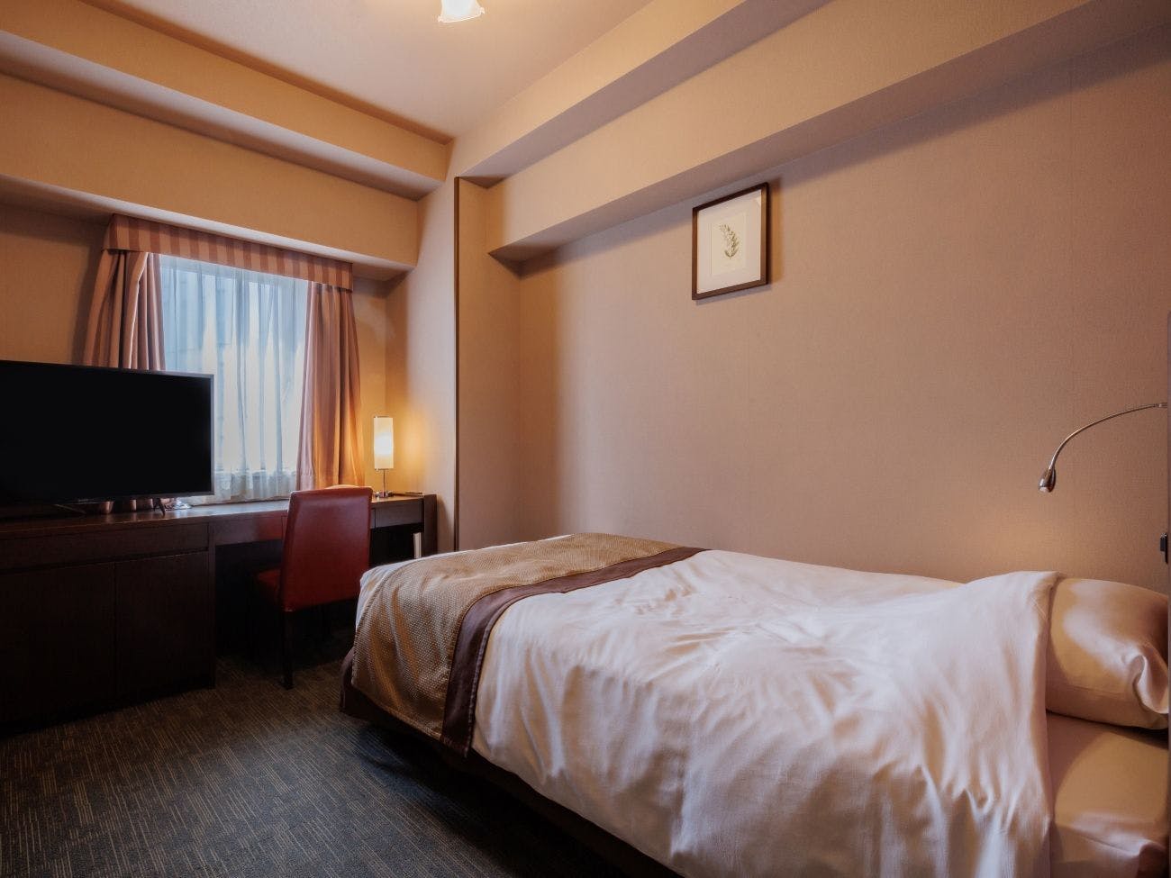 【มาตรฐานเดี่ยว/กึ่งคู่】