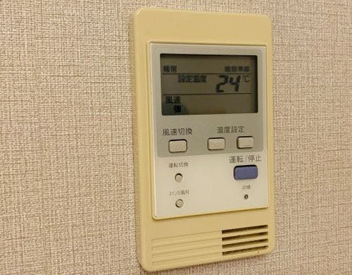 客室空調パネル