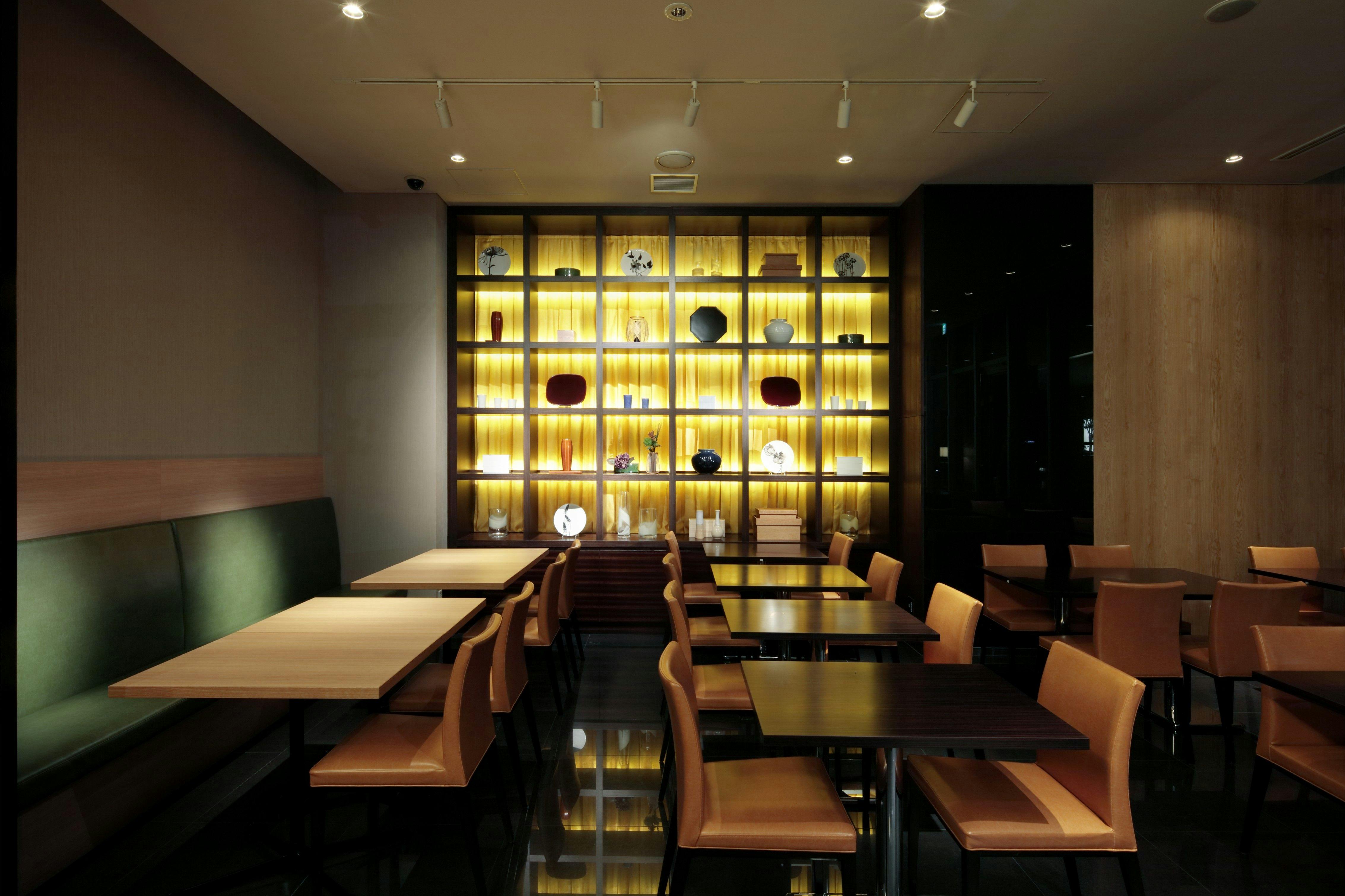 フロント・ロビー