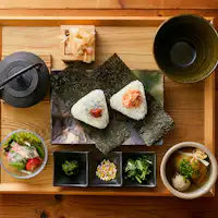 朝食