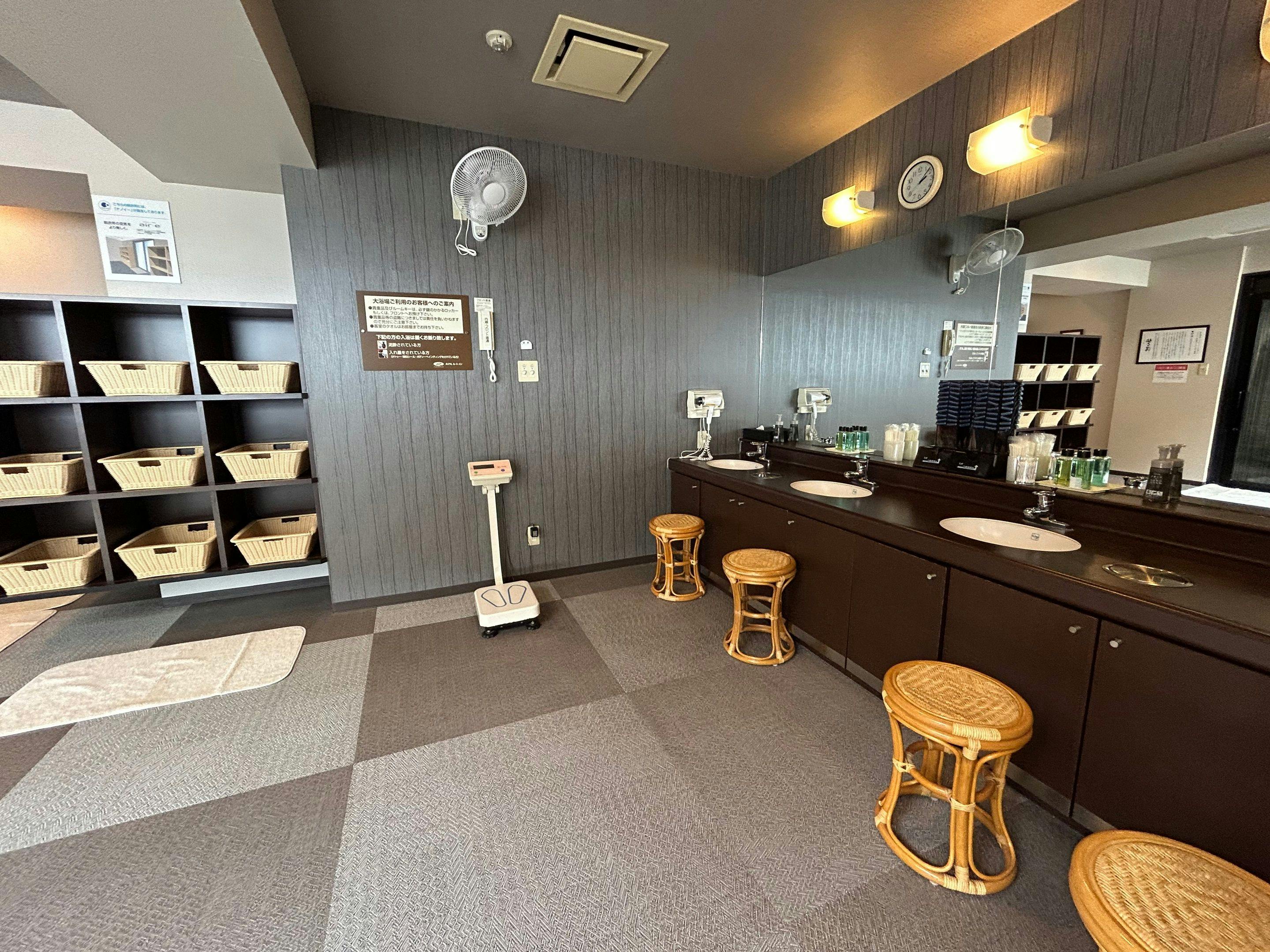 ห้องเปลี่ยนเสื้อผ้า