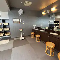 ห้องเปลี่ยนเสื้อผ้า