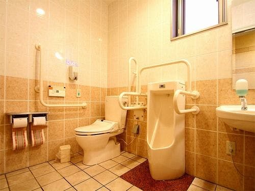 1階 バリアフリートイレ