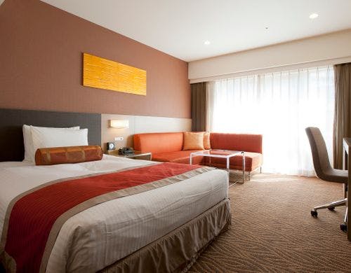 サータ社製ベッド