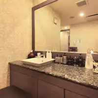 Ruang ganti pemandian wanita