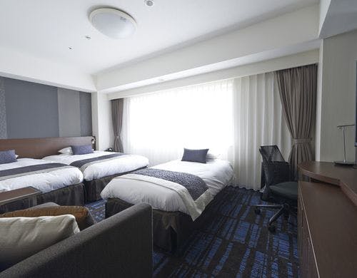 デラックストリプル