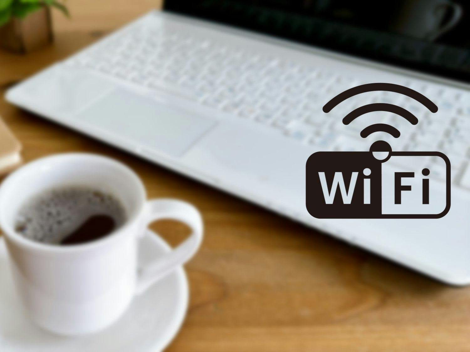 Wi-Fi tersedia di semua kamar.