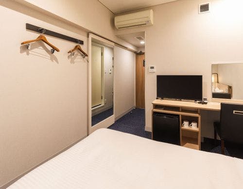 デスク付ダブルルーム