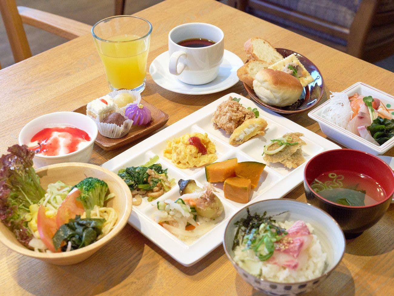 アパホテル〈松山城西〉