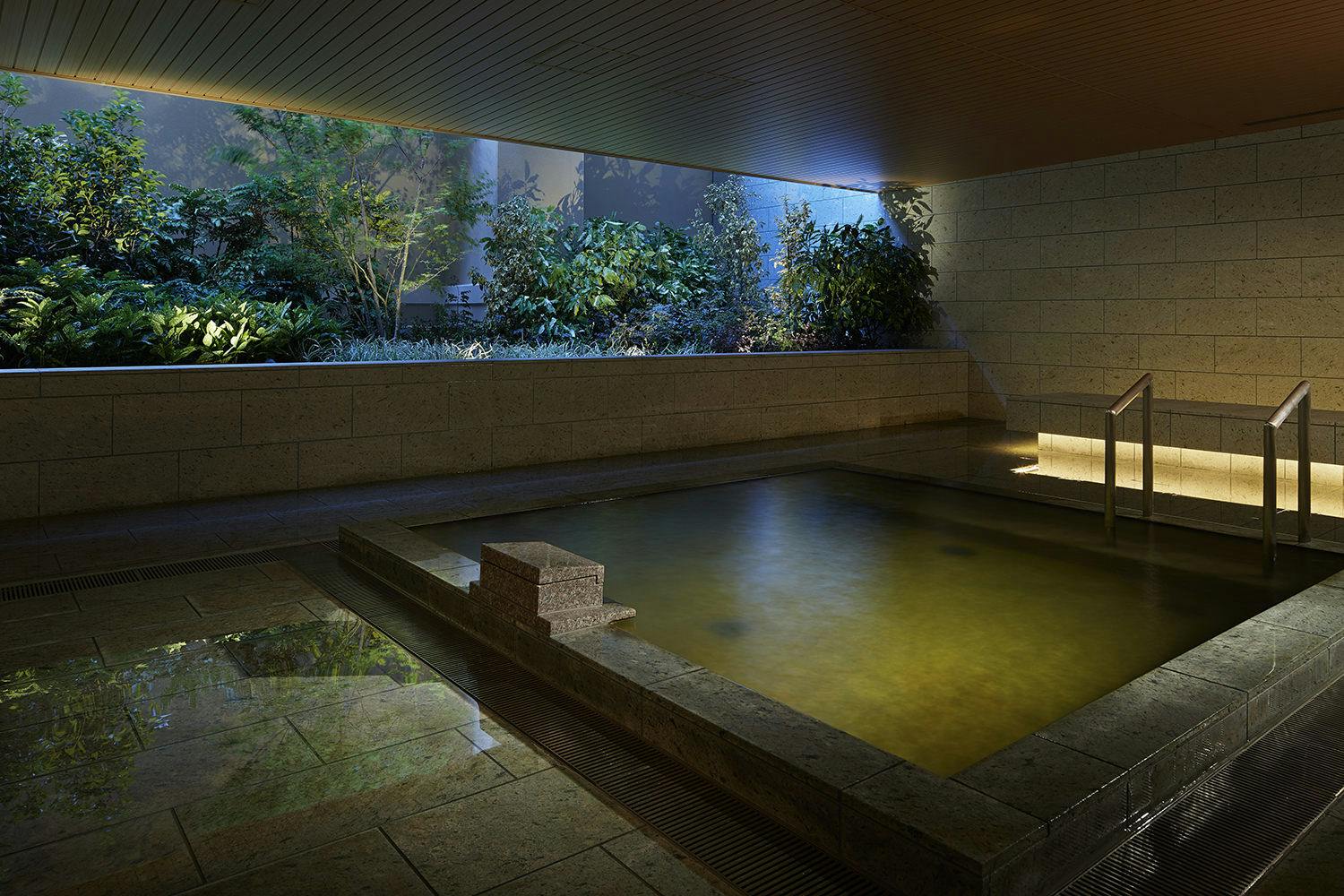 女性專用露天浴場