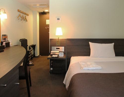 １４平米シングルルーム（お部屋の一例）