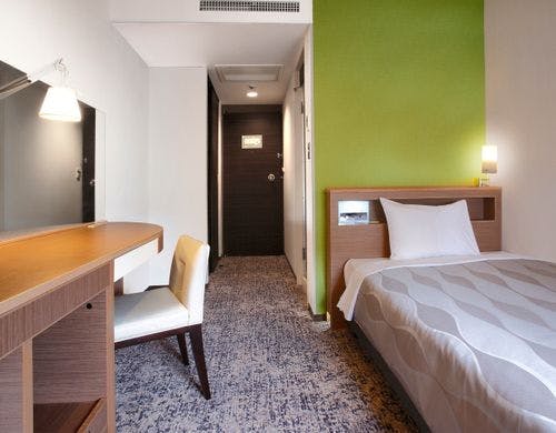 スタンダードシングル（１２．３平米）