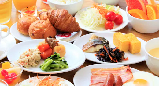 【約40品の和洋バイキング朝食付き!】クチコミ好評価のオーバル型バスタブで寛ぐ~シンプルステイ~