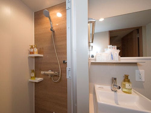 ダブルルーム・シャワーブース