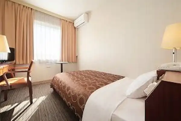 ห้องเดี่ยวขนาดเพียงพอสำหรับการใช้งานธุรกิจ