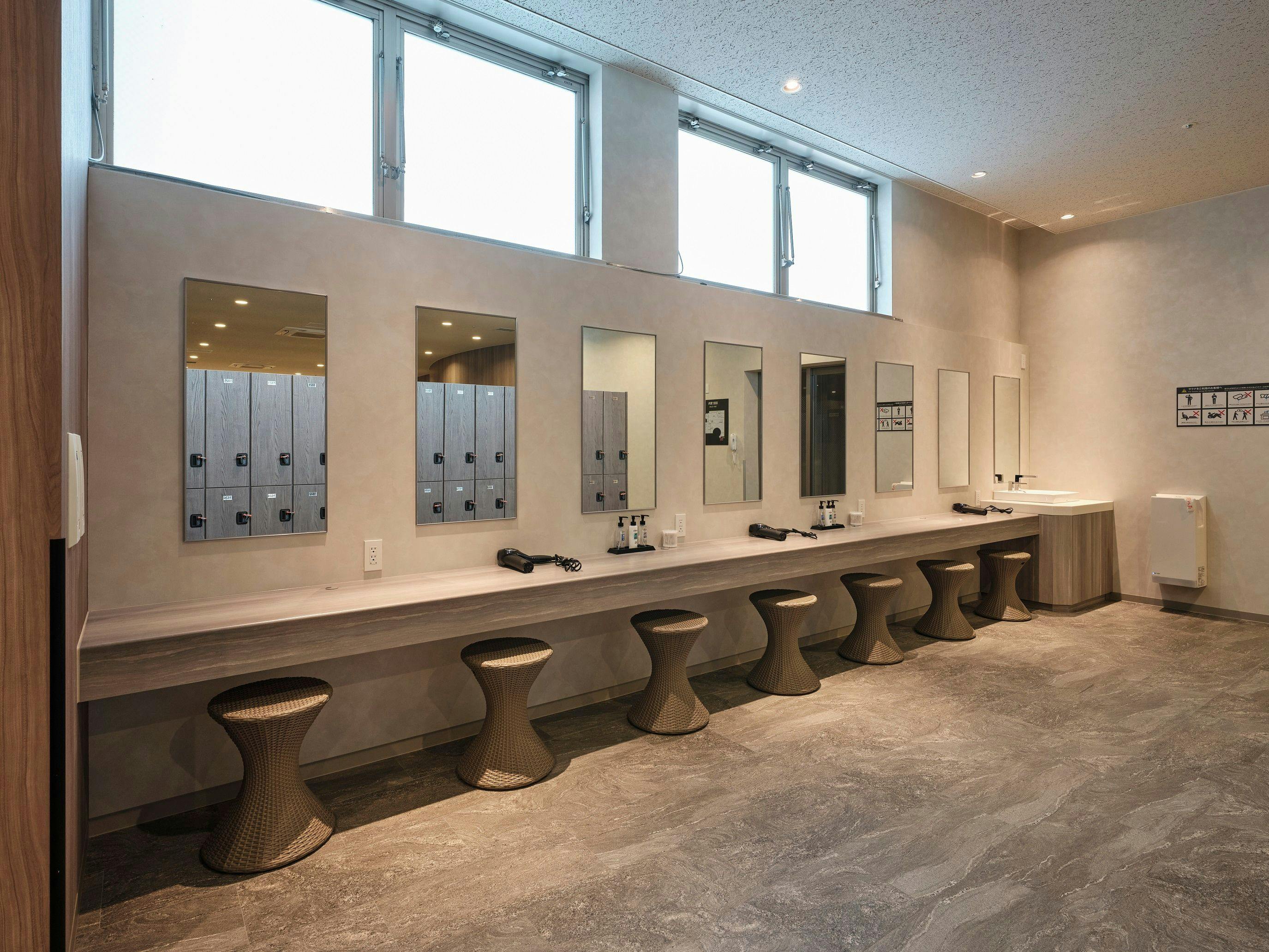 ＳＰＡ＆ＨＯＴＥＬ舞浜ユーラシア