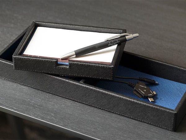 アクセサリートレー・マルチ充電器