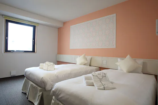 ベーシックルーム 2名(2F ピンク)