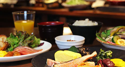 【最大24時間STAY】13時IN・13時OUTでのんびりゆったりホテルステイ!<朝食付き>