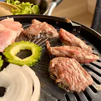 บาร์บีคิวที่ระเบียงห้องพัก