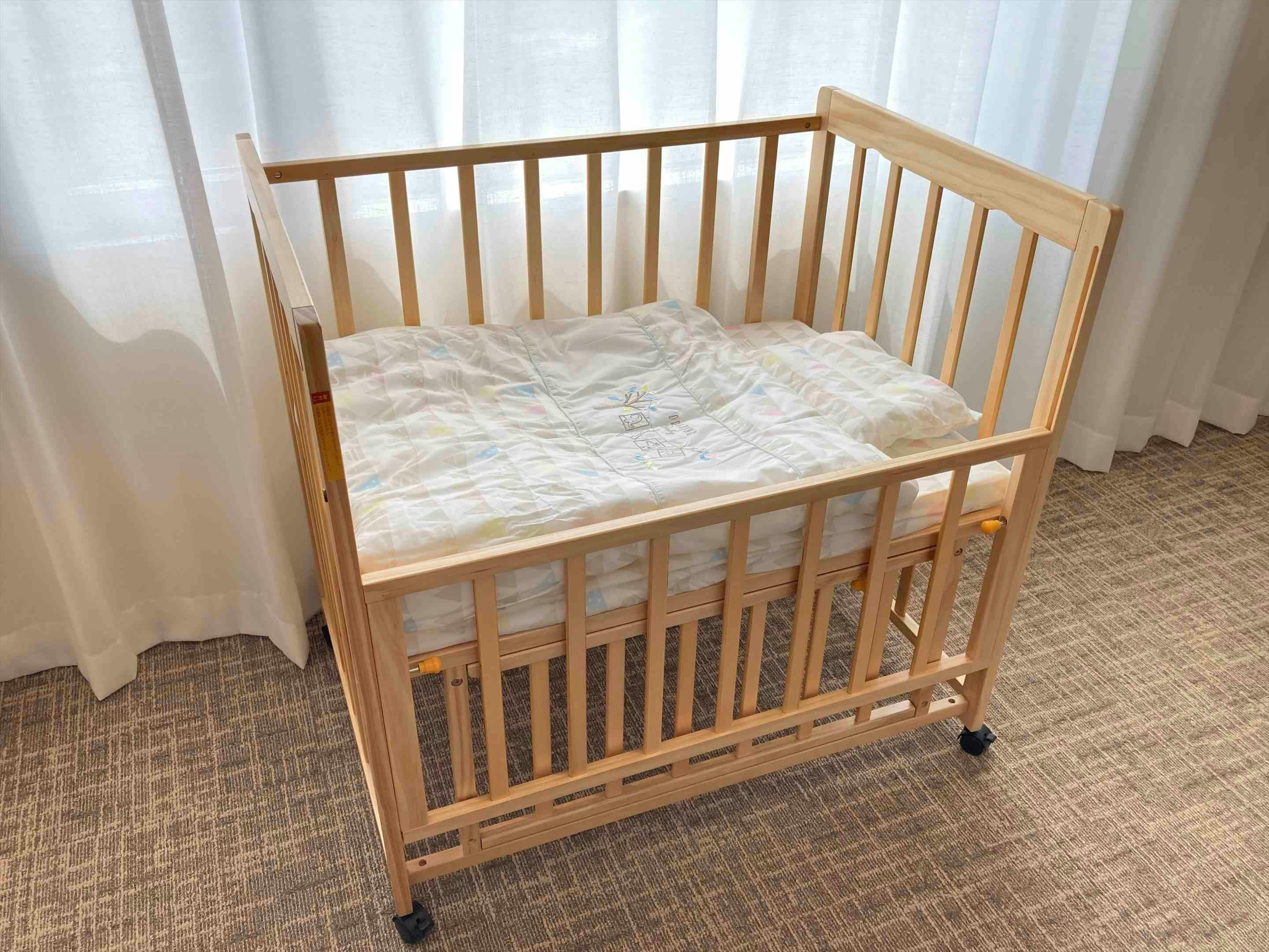 เตียงเด็ก