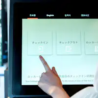 自動チェックイン機(タッチパネル)