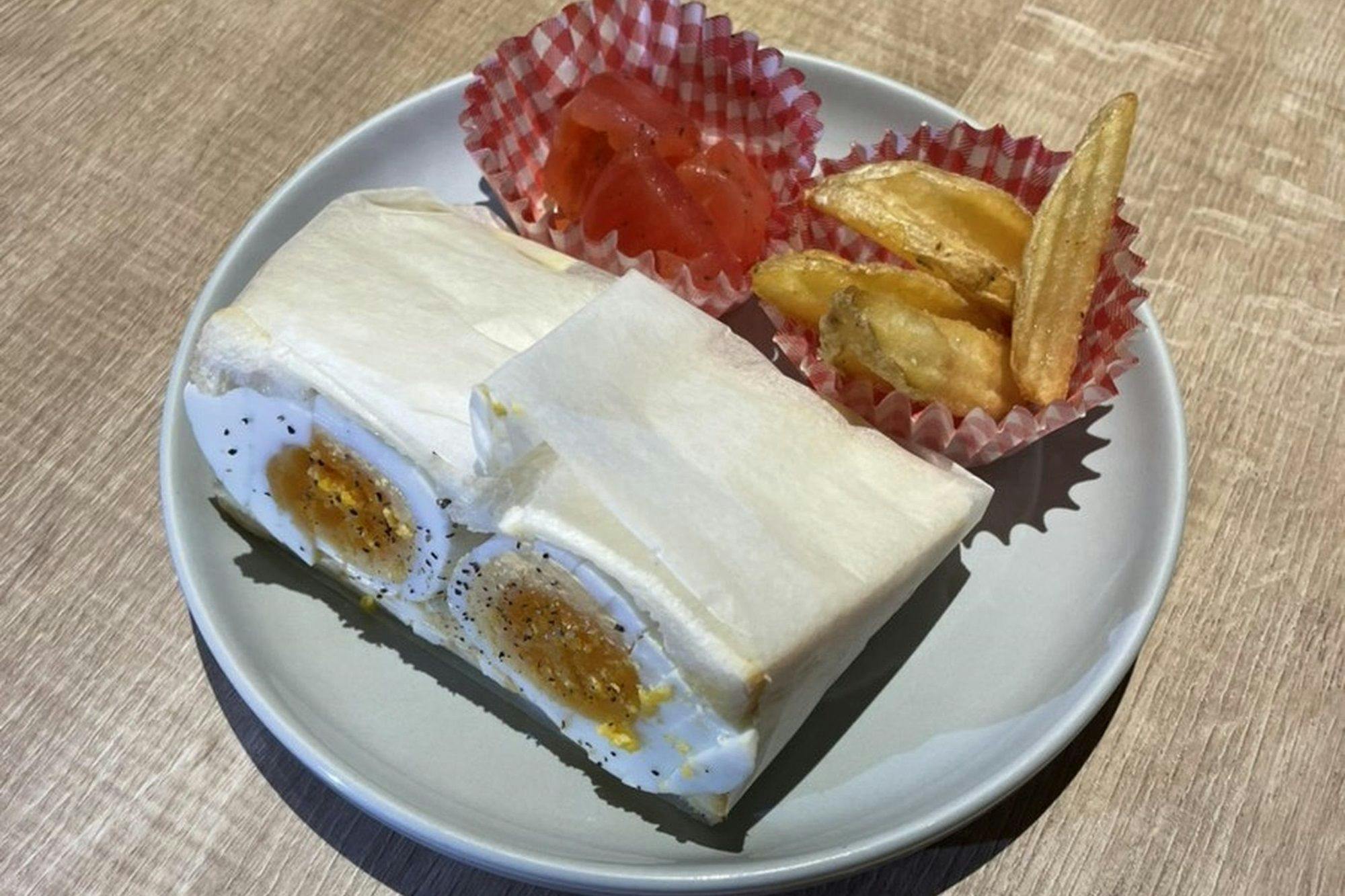 朝食＜たまごサンド＞