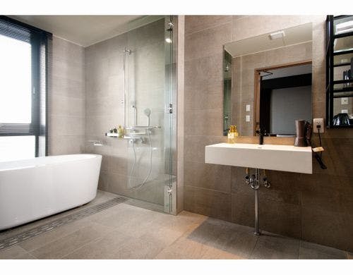 スイートルーム浴室